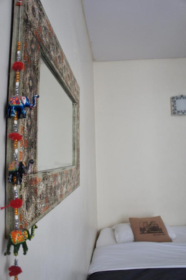 Bed And Chai - Boutique Stay & Tours New Delhi Exterior photo